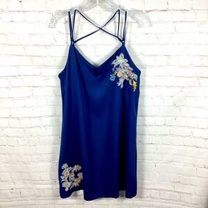 NWT Copper Key Slip  Dress Embroidered Flowers Navy Blue Lined Women’s Sz Large